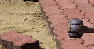 Укладка плитки на песок в Спасске-Дальнем в октябре