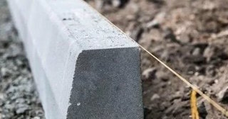 Установка бордюров для тротуарной плитки в Спасске-Дальнем - цена от 828 руб.