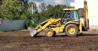 Выравнивание рельефа в Спасске-Дальнем в октябре