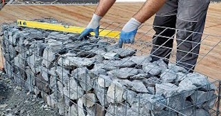 Устройство подпорной стенки из габионов в Спасске-Дальнем в октябре